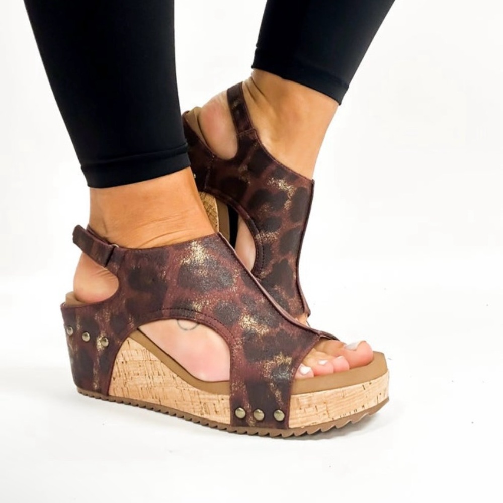 NWT Leopard Print Carley Corky Wedge. Size 10.